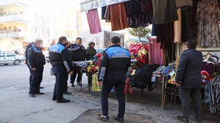 Şanlıurfa zabıtasından kaldırım işgali denetime