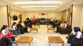 Şampiyon sporculardan Nizip Belediyesi’ne ziyaret