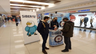 Siirt’te siber suçlarla ilgili bilgilendirme yapıldı