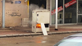 Şanlıurfa’da alev alan elektrik trafosu itfaiye ekiplerince söndürüldü