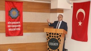 Diyarbakır’da eğitime katılan itfaiyecilere sertifikaları verildi