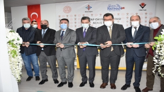 TÜBİTAK Başkanı Mandal, Batman’da Deneyap sınavının yapıldığı merkezi ziyaret etti