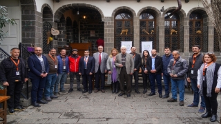 Üç ilden turist rehberleri Diyarbakır’da bir araya geldi