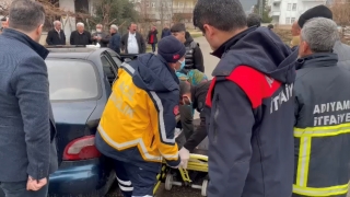 Adıyaman’da otomobillerin çarpışması sonucu 5 kişi yaralandı 