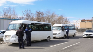 Diyarbakır’da korsan taksi ve servis araçlarına yönelik denetim 