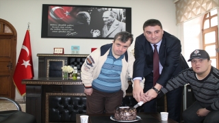 Gercüş Kaymakamı Sinanoğlu, down sendromluları ağırladı 