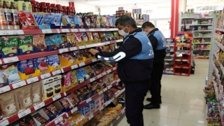Şanlıurfa’da son kullanma tarihi geçmiş gıda ürünleri imha edildi