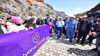 Diyarbakır’da doğa yürüyüşü, kaya tırmanışı ve rafting yarışması düzenlendi