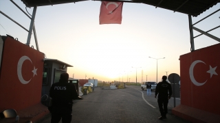 Mardin’de polis ekipleri ilk iftarlarını görevlerinin başında açtı