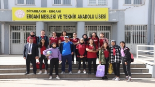 Diyarbakırlı kızlar ragbiye gönül verdi, Türkiye şampiyonu oldu