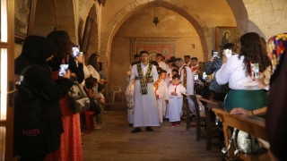 Mardin’de Paskalya Bayramı Kırklar Kilisesi’nde düzenlenen ayinle kutlandı