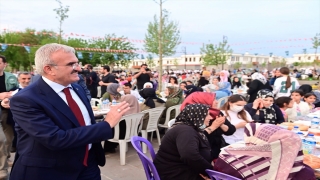 Diyarbakır’da Kurşunlu Camisi Meydanında vatandaşlara yönelik iftar programı düzenlendi 