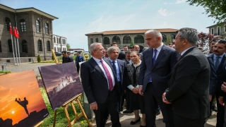 Bakan Ersoy, Diyarbakır’da Zerzevan Kalesi’nde çıkarılan eserleri inceledi