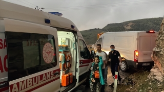 Adıyaman’da çekiciyle minibüs çarpıştı, 3 kişi yaralandı