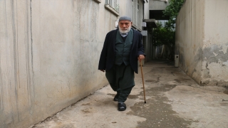 Adıyaman’da 77 yaşındaki yaşlı adam şiir kitabı yazdı