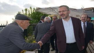 Bakan Kasapoğlu, Şırnak’ta esnaf ve vatandaşlarla bir araya geldi