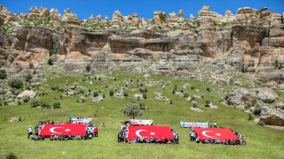 Diyarbakır’da Türk bayraklarıyla ”Gençlik Yürüyüşü” yapıldı