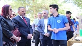 Siirt’te ”4006 TÜBİTAK Bilim Fuarı”nda 56 proje sergilendi