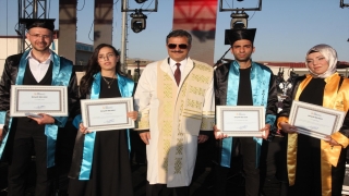 Siirt Üniversitesinde öğrenciler mezuniyet heyecanı yaşadı