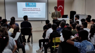 Silopi’de ”Deprem ve Türkiye’nin Gerçeği” konulu konferans