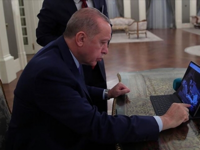 Erdoğan 'Yılın Fotoğrafları' oylamasına katıldı