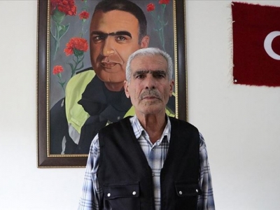 Fethi Sekin'in babası olmaktan gurur duyuyor