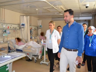 Dr.Şelli Fakıbaba’nın yolunda..