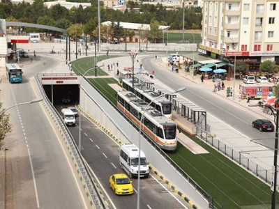 Ulaşım sorunlarını nasıl çözdüklerini anlattı