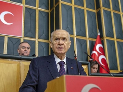 Bahçeli: Darbeyi aklından geçiren varsa...