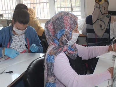 Kadınlar koronavirüse karşı kolları sıvadı