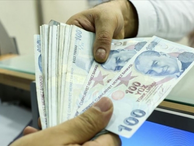 Sokağa çıkma kısıtlaması olanların maaşları evlerinde ödenecek
