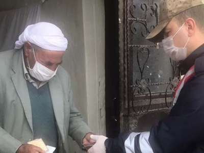 Yaşlı vatandaşların maaşı evde ödenecek