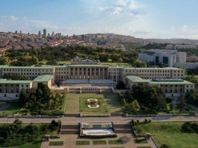 TBMM'de ziyaretçi yasağı uzatıldı