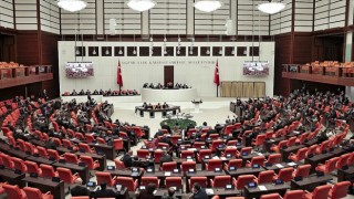 Sağlık çalışanlarının özlük haklarının iyileştirilmesine yönelik düzenlemeler TBMM'de kabul edildi