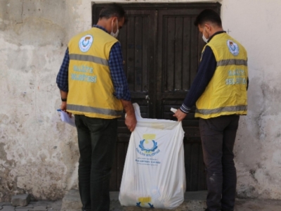 İhtiyaç sahiplerine gıda yardımı