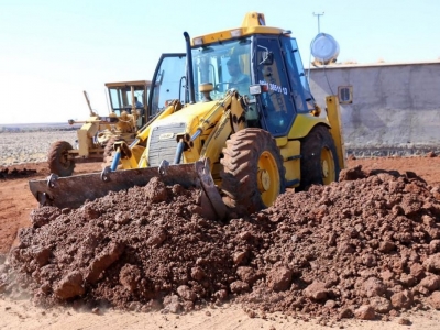 Siverek’in kırsal mahallelerinde yol yapım çalışmaları sürüyor