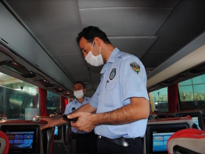 Büyükşehir zabıtadan otogarda aşı kartı ve pcr testi
