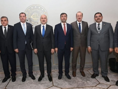 Urfa’nın Ulaşım Sorunları Yine Bakan Karaismailoğlu’na İletildi