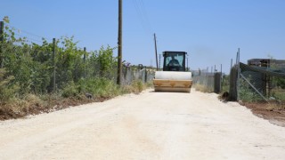 Karaköprü Kırsalında Yol Çalışması Sürüyor