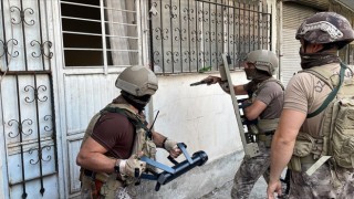 Mersin'de terör örgütü DEAŞ'a yönelik "şafak" operasyonunda 13 zanlı yakalandı