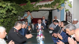 Adalet Bakanı Bozdağ Urfa'da Şehit Olan Askerin Ailesini Ziyaret Etti