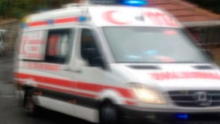 Urfa'da şarampole devrilen otomobildeki 3 kişi yaralandı
