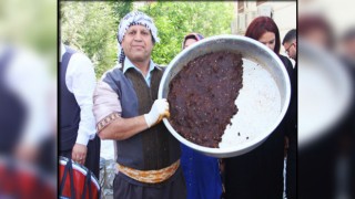 Çiğköfte Makinesinden Rekor Denemesi !