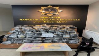 Şanlıurfa'da mısır yüklü kamyonda 119 kilo 460 gram uyuşturucu ele geçirildi