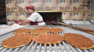 Şanlıurfa ve Gaziantep'in paylaşamadığı tescilli lezzet: Lahmacun