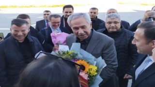 Bülent Arınç, Urfa'da okuyucuları ile buluştu