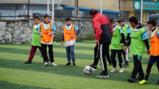 Şanlıurfa’da Futbol okulu ile geleceğin yıldızları yetişiyor