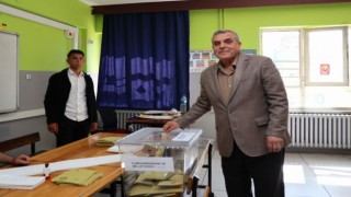 Başkan Beyazgül oyunu Haliliye’de Rasime Polat İlkokulu’nda kullandı