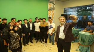 Önen gençlerle buluştu