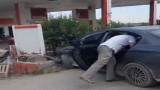 Birecik’te tek taraflı kazada 1’i çocuk 4 kişi yaralandı